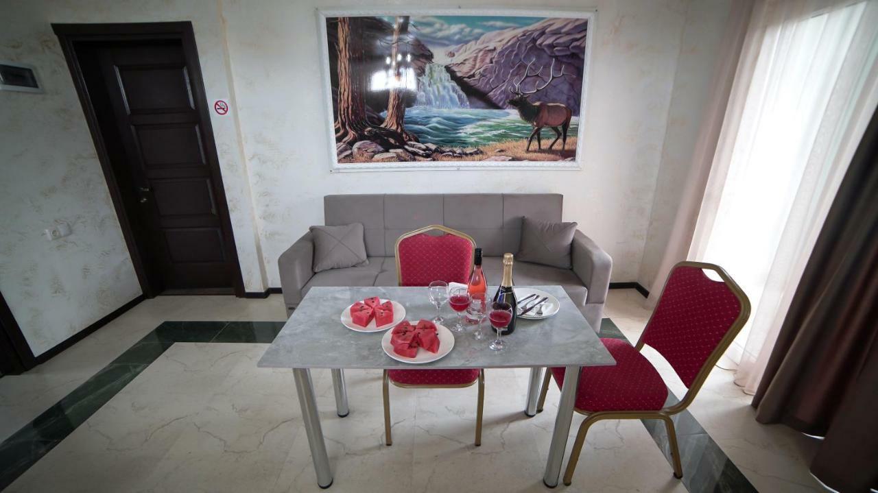 Hotel Progress Batumi Luaran gambar