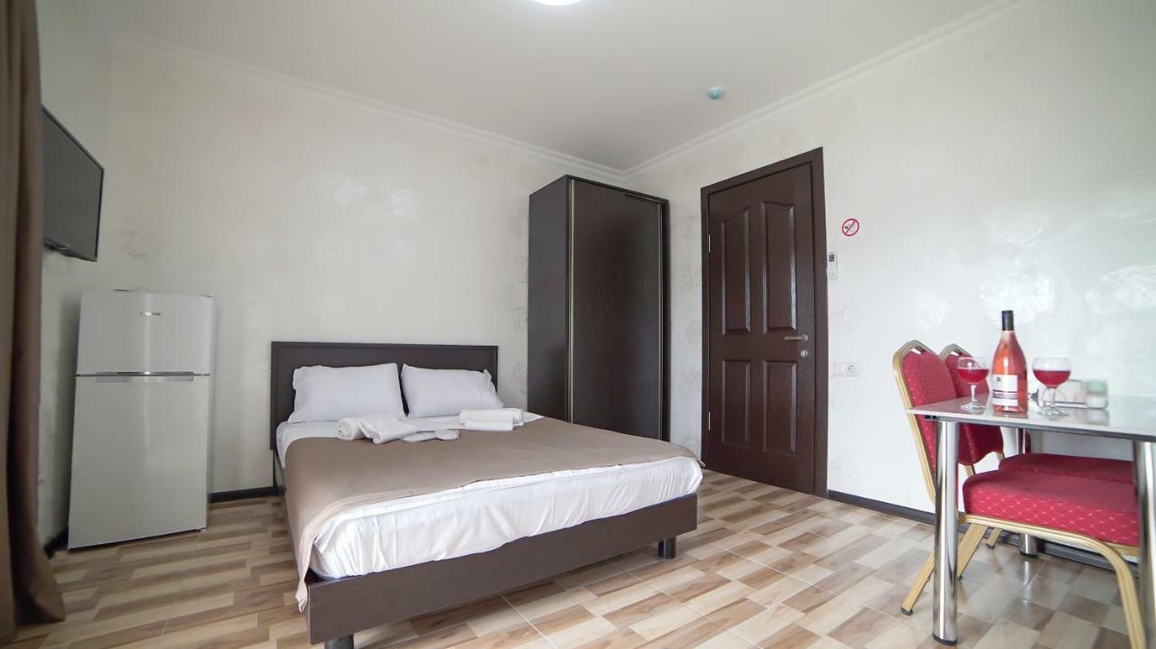 Hotel Progress Batumi Luaran gambar