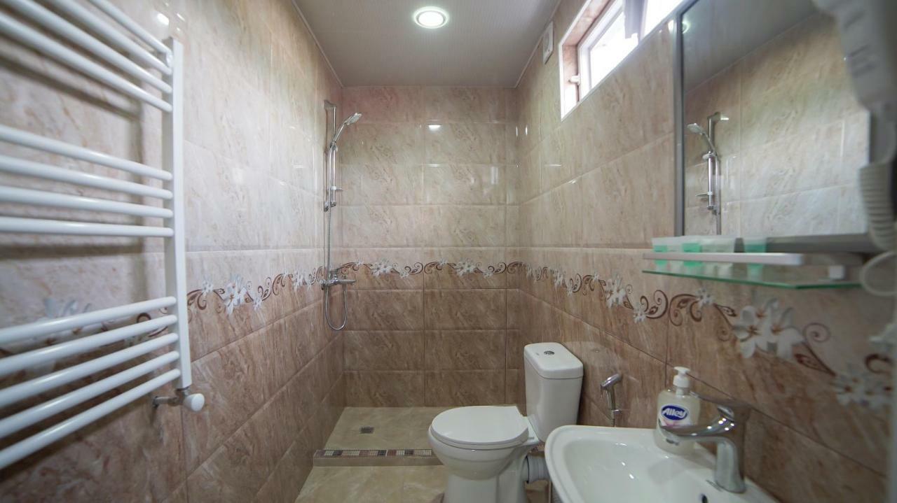 Hotel Progress Batumi Luaran gambar