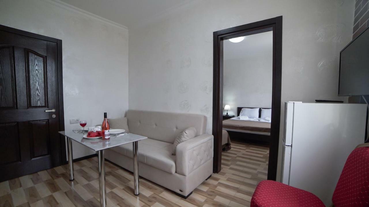 Hotel Progress Batumi Luaran gambar